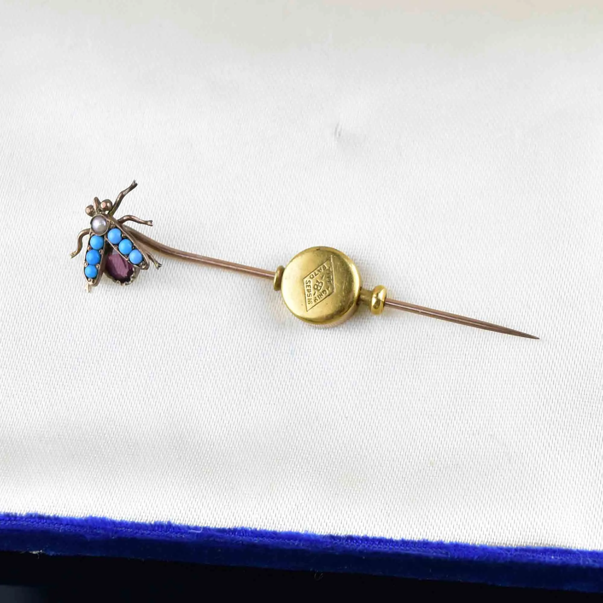 Antique Fly Stickpin Brooch in 14K Gold