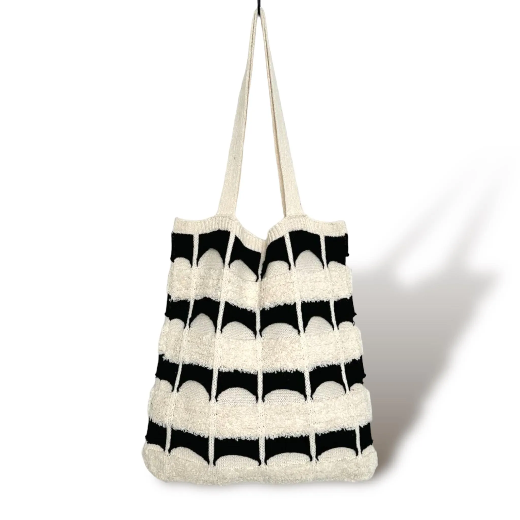 BOLSO LOOM Black/White Crochet Tote Bag