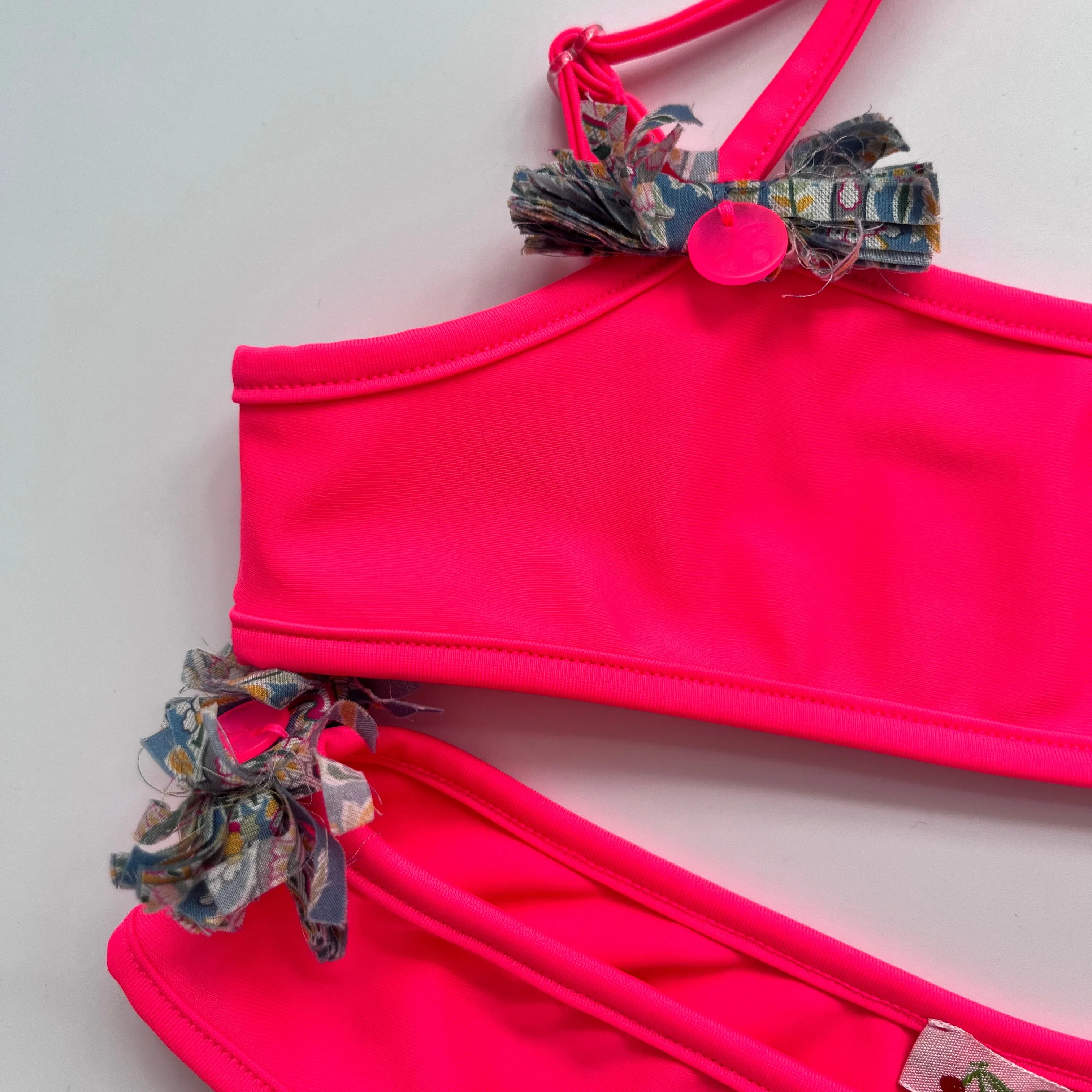 Bonpoint Neon Pink Bikini: 6 Years