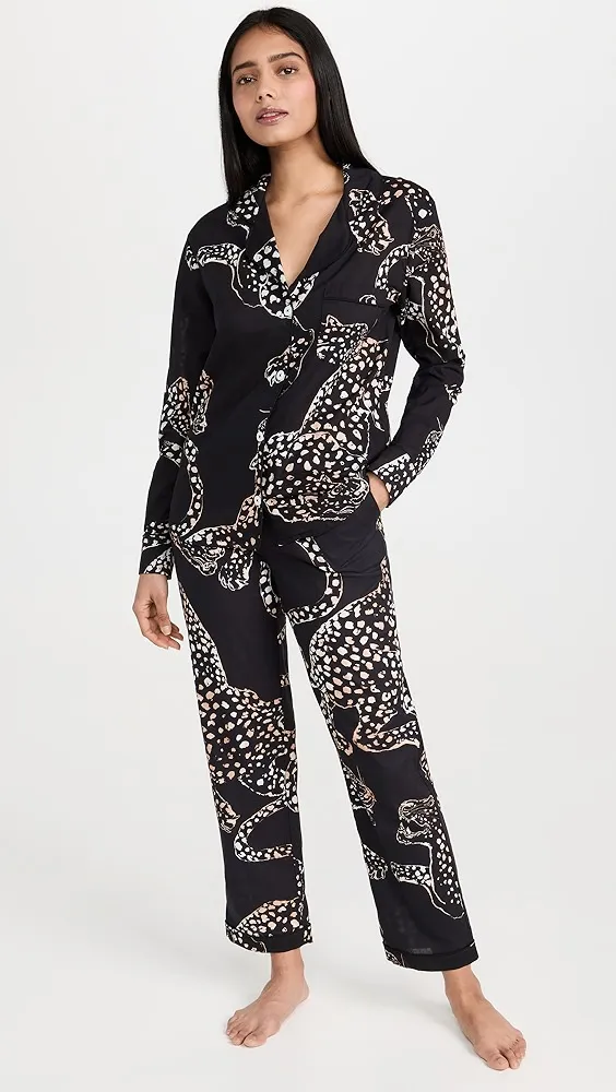 Desmond & Dempsey   Womens Long Sleeve Jaguar Pajama Set 