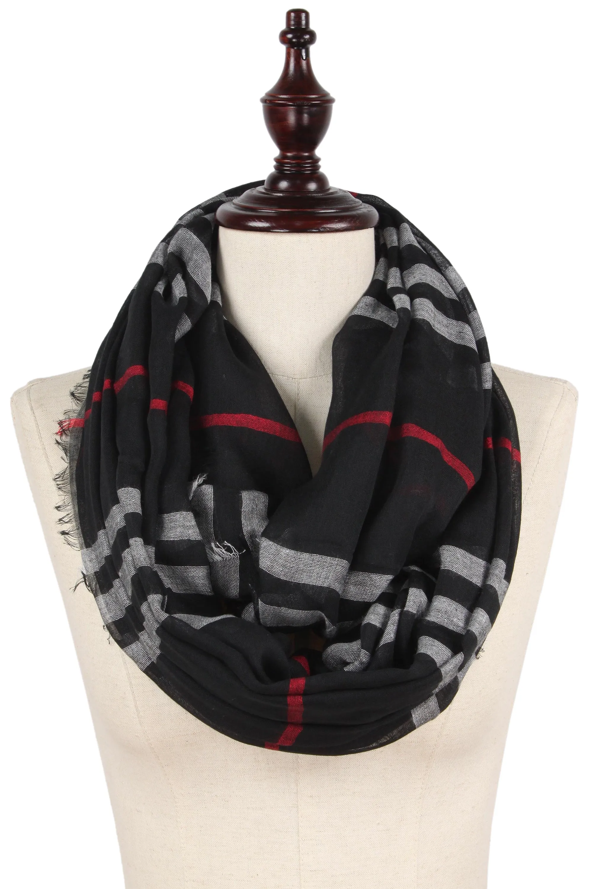 EAS8082 Plaid Frayed Infinity Scarf