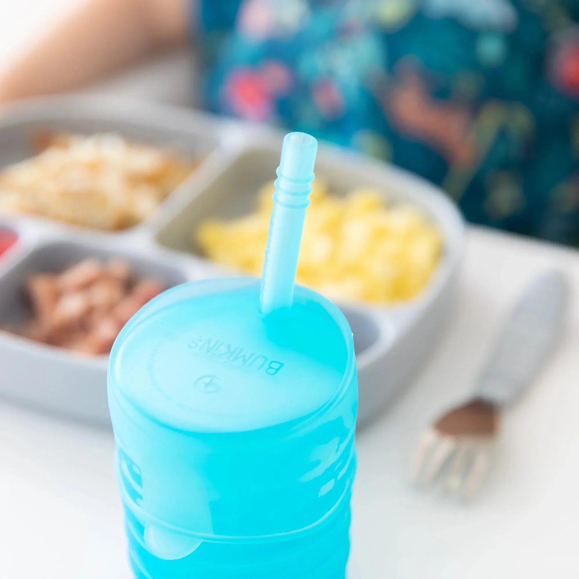 Silicone Straw Cup with Lid: Blue