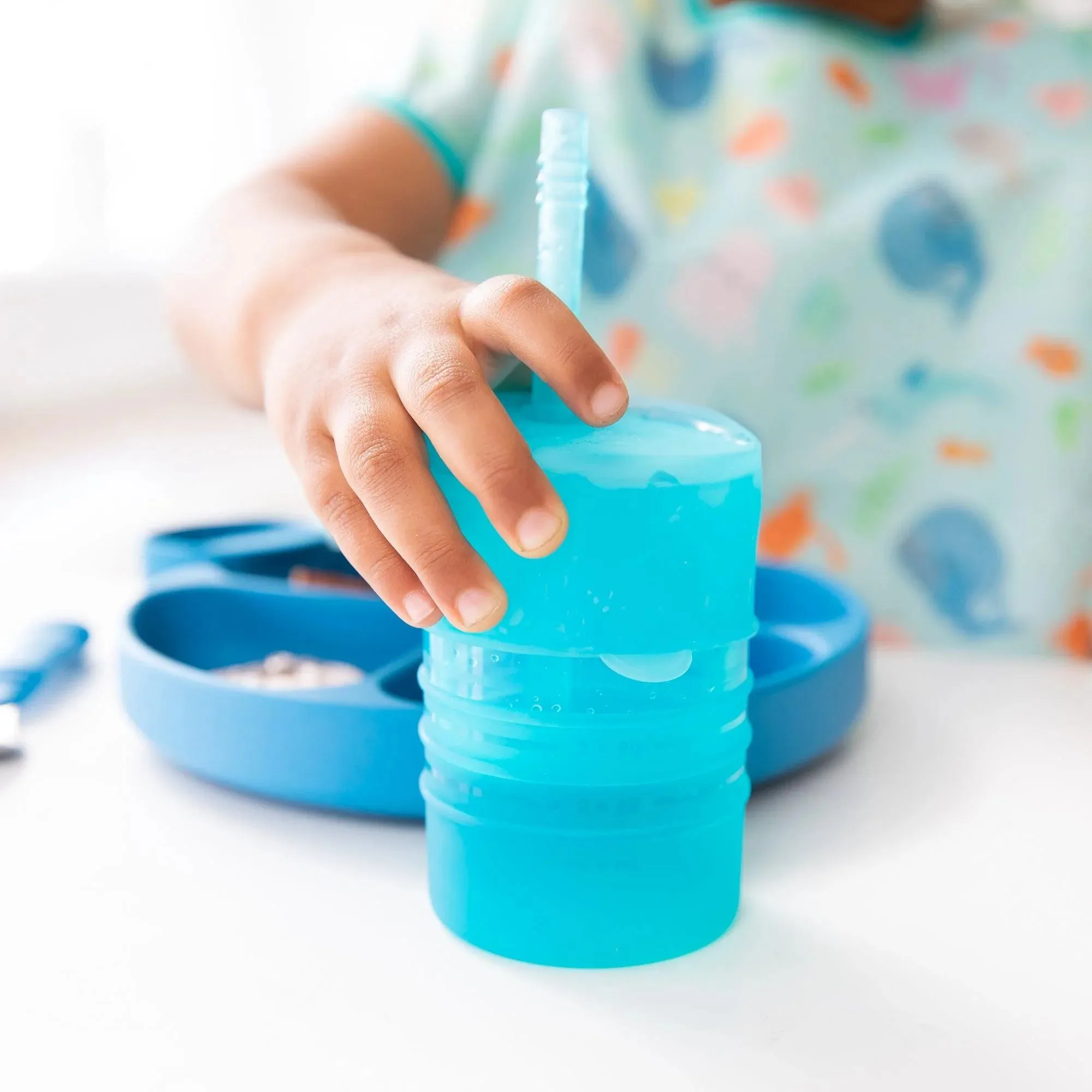 Silicone Straw Cup with Lid: Blue