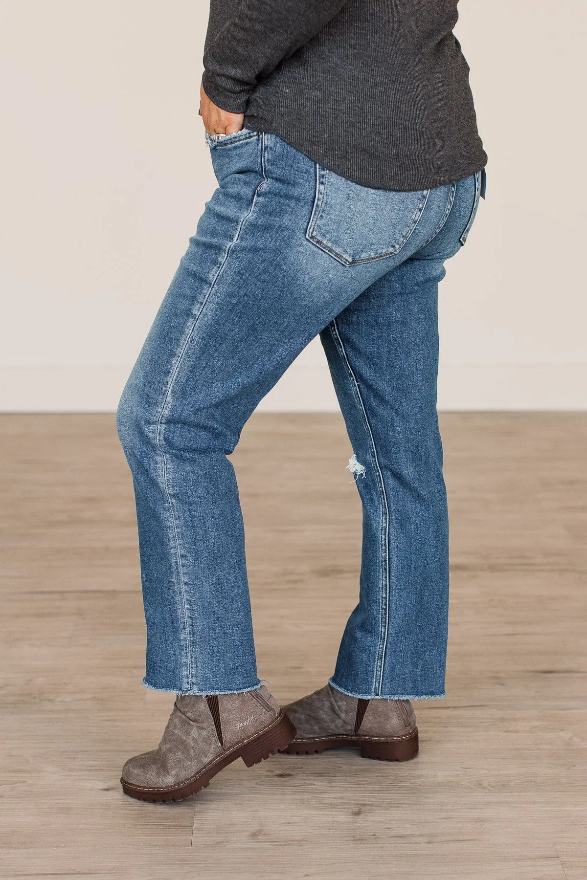 Vervet Slim Straight Jeans- Linda Wash