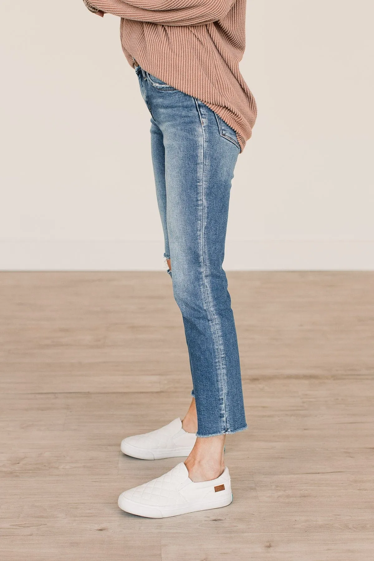 Vervet Slim Straight Jeans- Linda Wash