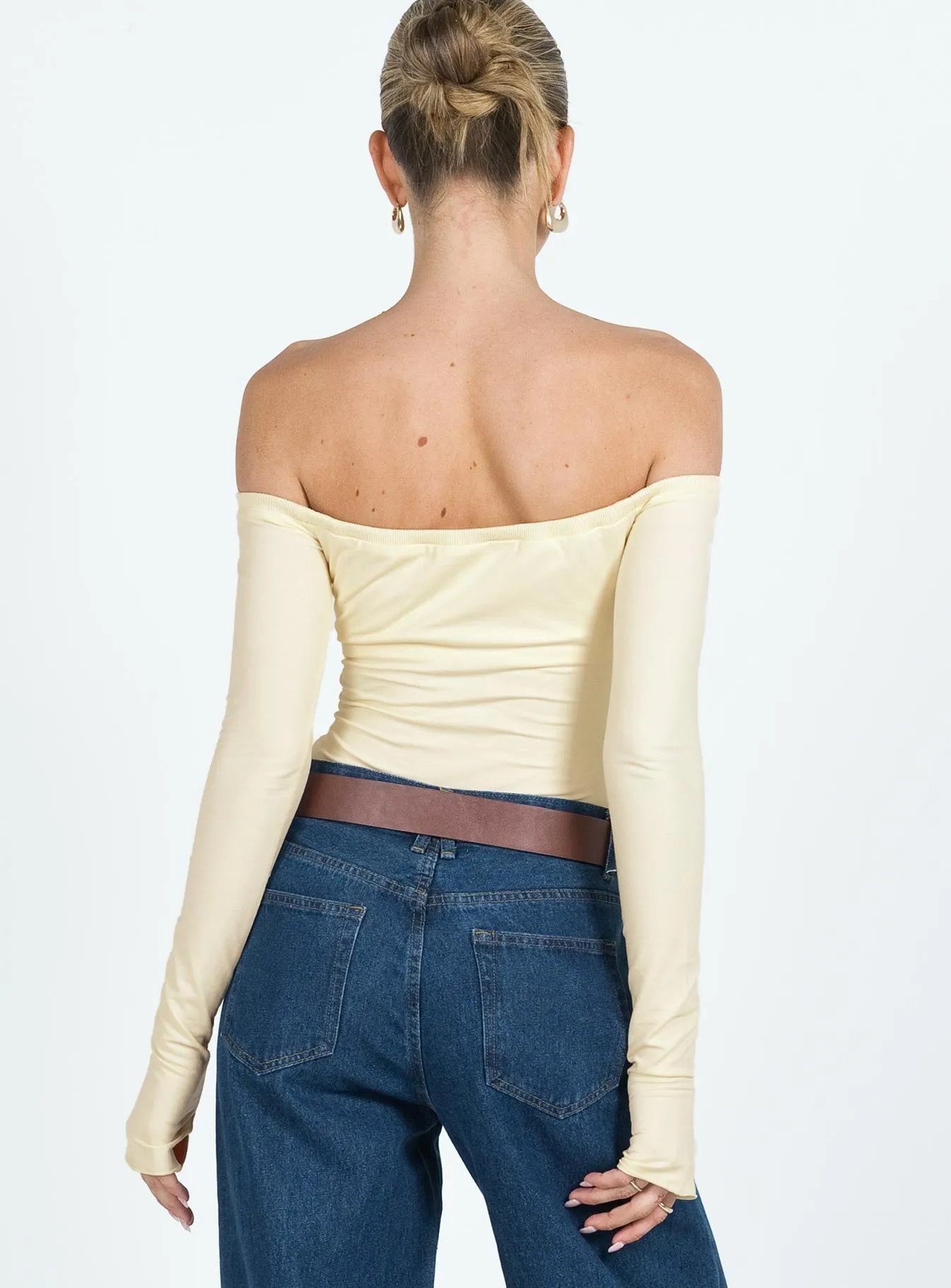 Weaver Off Shoulder Bodysuit Cream